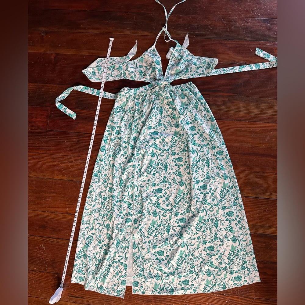 Teal Floral Cutout Maxi Dress - Women - Picture 3 of 3